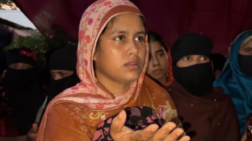 ‘মেয়ের লাশ পেয়েছিস, ছেলের লাশও পাবি না’: হত্যার বিচার চাওয়ায় হুমকি